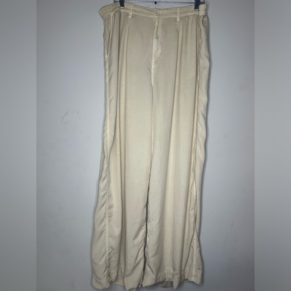 Aerie cream Anytime High waisted trouser with wide leg. Size XL - Picture 2 of 9